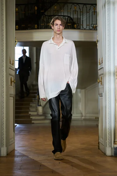 Look 31